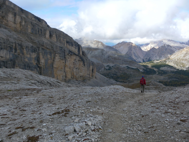 Foto: Wolfgang Lauschensky / Klettersteigtour / Furcia Rossa III Überschreitung / entlang der Campestrin-Ostwand durchs Vallon Bianco / 17.10.2013 00:32:28