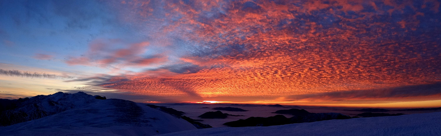 Foto: Datzi / Wandertour / Vom Brunnsee über die Eiblschlucht zum Hinteren Polster (Biwak) 2057m / Sonnenaufgang Panorama am Hinteren Polster / 18.11.2013 19:14:53