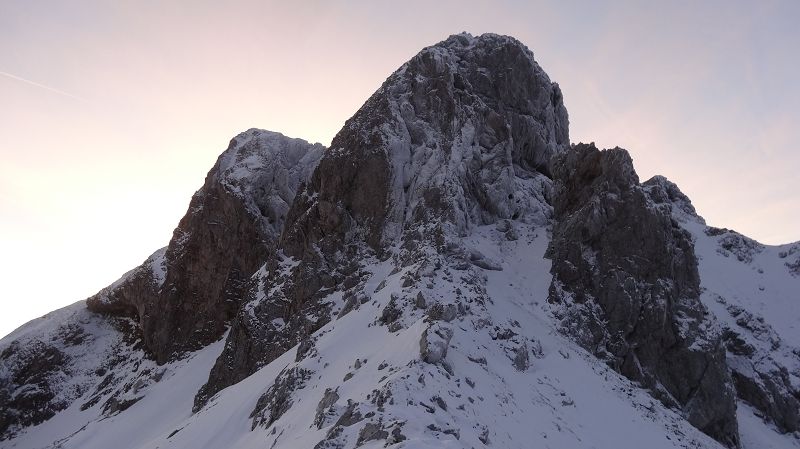 Foto: Datzi / Wandertour / Vom Brunnsee über die Eiblschlucht zum Hinteren Polster (Biwak) 2057m / Blick vom Polstersattel mit Einstieg zum Nördlichen Anstieg zum Ebenstein / 18.11.2013 19:10:37
