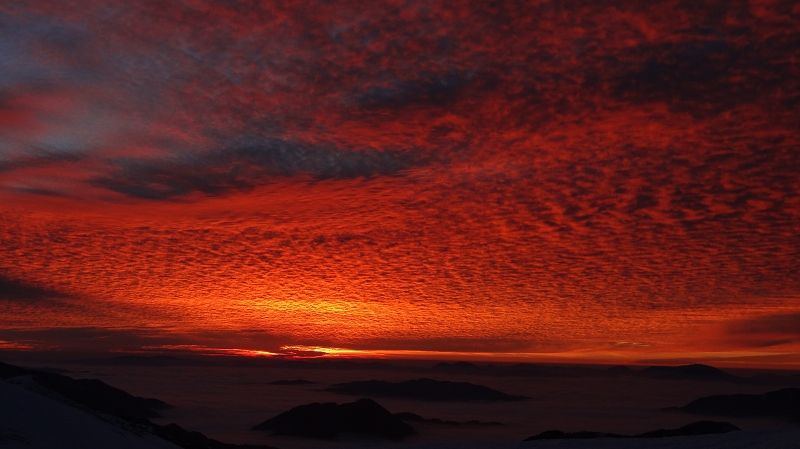 Foto: Datzi / Wandertour / Vom Brunnsee über die Eiblschlucht zum Hinteren Polster (Biwak) 2057m / Der Sonnenaufgang / 18.11.2013 19:12:11
