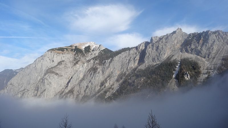 Foto: Datzi / Wandertour / Vom Brunnsee über die Eiblschlucht zum Hinteren Polster (Biwak) 2057m / Blick zur Riegerin / 18.11.2013 19:13:16
