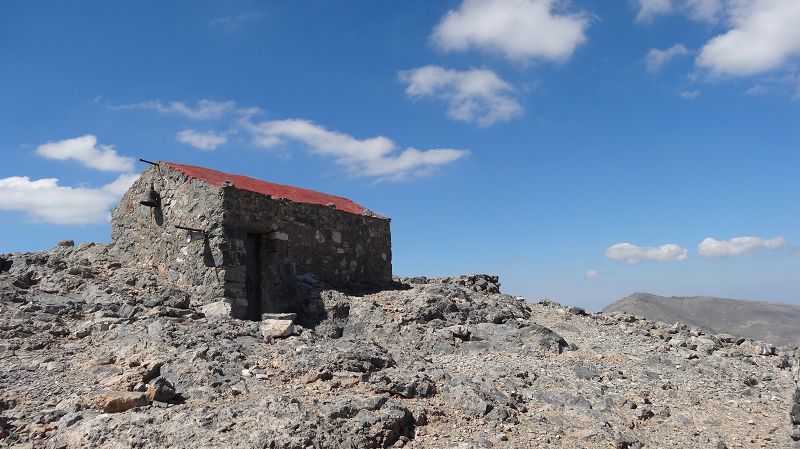 Foto: Datzi / Wandertour / Von der Lasithiou Hochebene zum Afentis sowie Dikti Ori (Biwak) und Lazaros / Der Gipfel Afendis / 27.06.2014 14:55:15