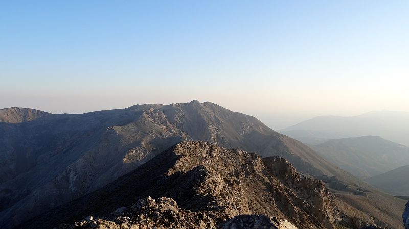 Foto: Datzi / Wandertour / Von der Lasithiou Hochebene zum Afentis sowie Dikti Ori (Biwak) und Lazaros / Blick zum Afendis / 27.06.2014 14:57:18
