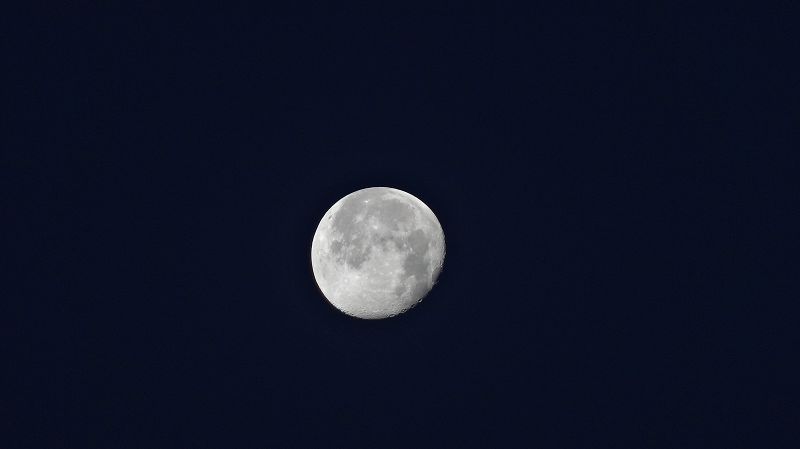 Foto: Datzi / Wandertour / Von der Lasithiou Hochebene zum Afentis sowie Dikti Ori (Biwak) und Lazaros / Der Vollmond war vor 2 Tage, der Vollmond vermittelt hier am Gipfel wieder eine ganz besondere Stimmung / 27.06.2014 15:00:56