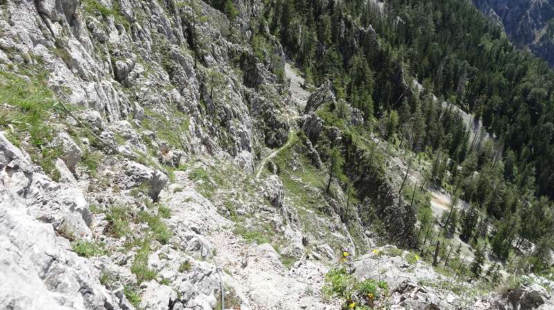 Foto: Datzi / Wandertour / Atemberaubendes Bergerlebnis auf der Riegerin / Der ausgesetzte Steig / 15.08.2014 08:55:12