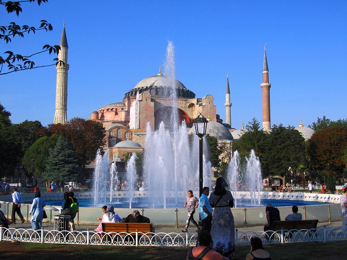 Foto: Andreas Koller / Wandertour / Altstadtrunde am Goldenen Horn (20m) / Hagia Sophia / 01.09.2014 00:32:14