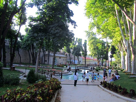 Foto: Andreas Koller / Wandertour / Altstadtrunde am Goldenen Horn (20m) / Gülhane Park / 01.09.2014 00:31:30