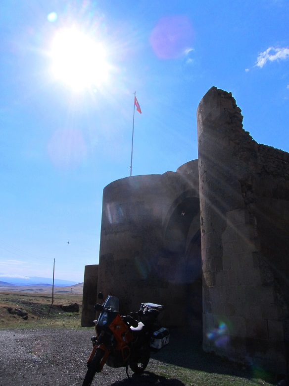 Foto: Andreas Koller / Wandertour / Kulturwanderung in den Ruinen von Ani (1378m) / 17.09.2014 01:47:45