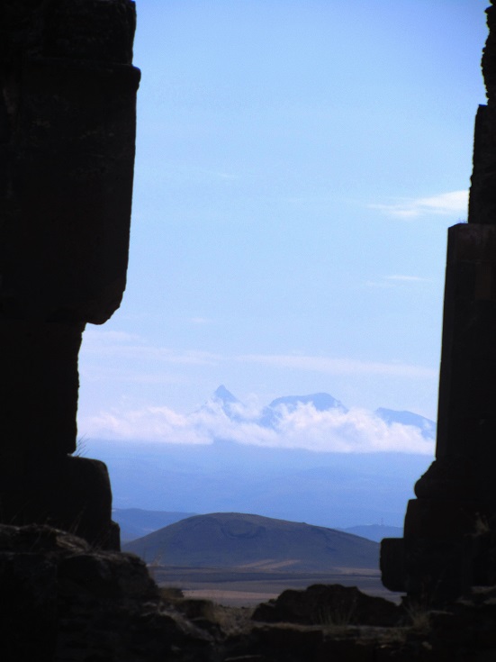 Foto: Andreas Koller / Wandertour / Kulturwanderung in den Ruinen von Ani (1378m) / 17.09.2014 01:43:19