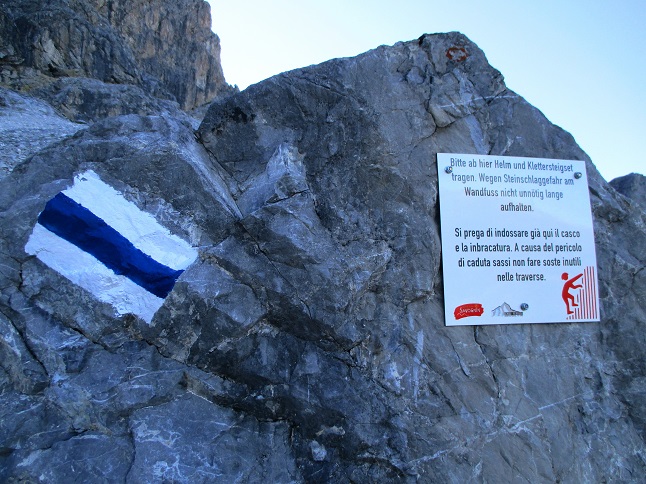 Foto: Andreas Koller / Klettersteigtour / Senda ferrada Piz Mitgel (3159m) / Einstieg / 18.09.2014 01:47:29