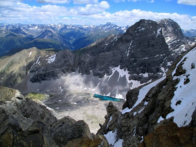 Foto: Andreas Koller / Klettersteigtour / Senda ferrada Piz Mitgel (3159m) / Piz Ela (3339m) / 18.09.2014 01:35:53