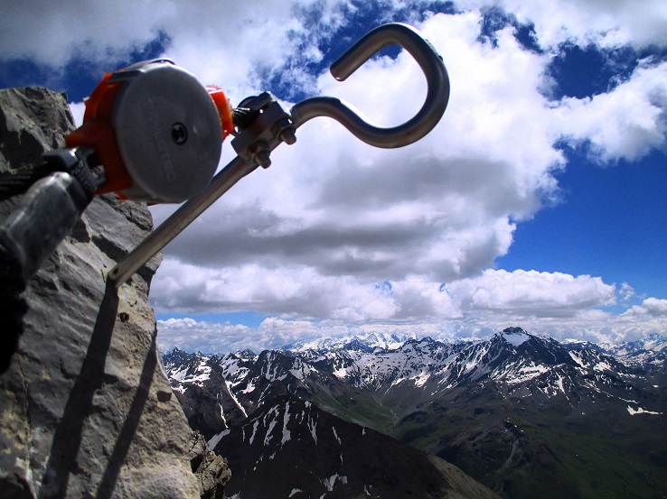 Foto: Andreas Koller / Klettersteigtour / Senda ferrada Piz Mitgel (3159m) / 18.09.2014 01:34:44