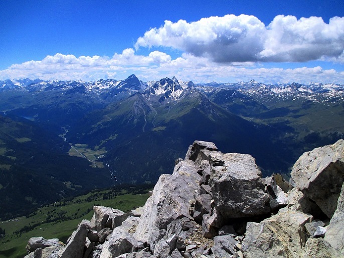 Foto: Andreas Koller / Klettersteigtour / Senda ferrada Piz Mitgel (3159m) / 18.09.2014 01:34:38