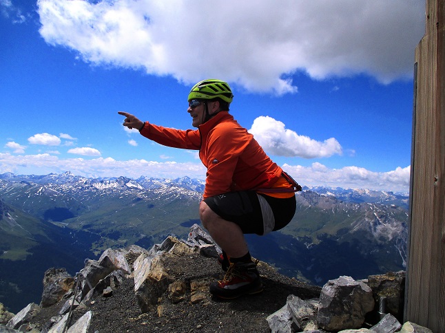 Foto: Andreas Koller / Klettersteigtour / Senda ferrada Piz Mitgel (3159m) / 18.09.2014 01:27:11