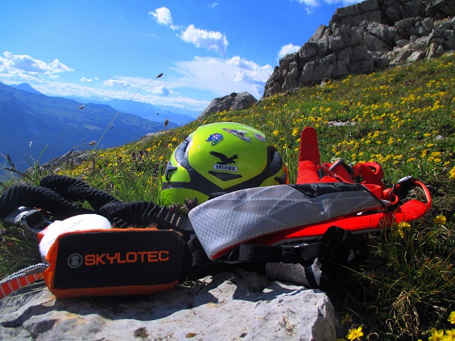 Foto: Andreas Koller / Klettersteigtour / Senda ferrada Piz Mitgel (3159m) / Ausstieg / 18.09.2014 01:18:53