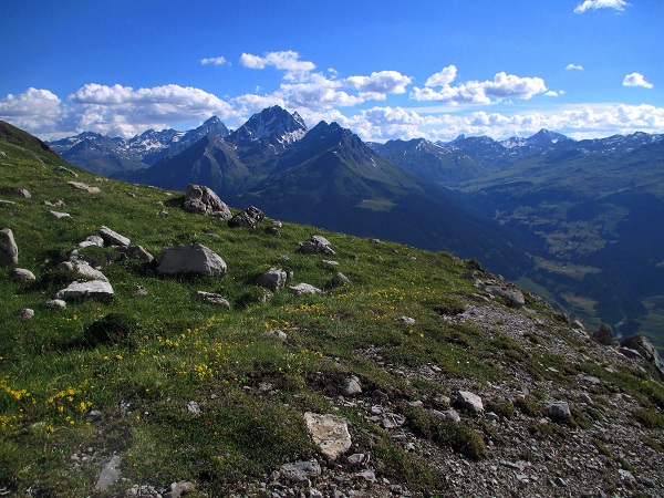 Foto: Andreas Koller / Klettersteigtour / Senda ferrada Piz Mitgel (3159m) / 18.09.2014 01:17:47