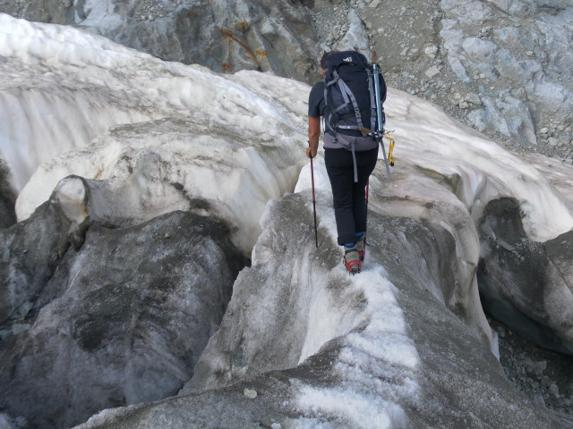 Foto: Wolfgang Lauschensky / Wandertour / Roche Faurio 3730m und Pointe Xavier Blanc 3677m / zerklüftete Gletscherstufe / 20.09.2014 13:44:27