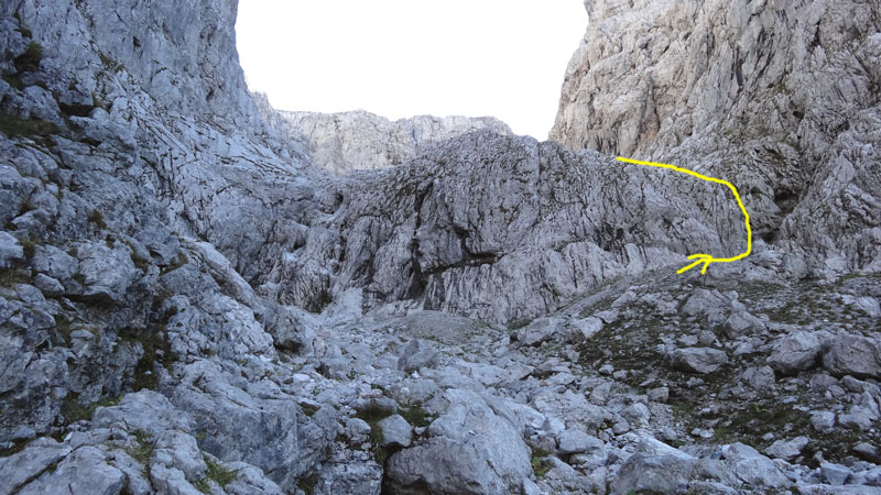 Foto: Datzi / Wandertour / Rundtour über das Weittal zum Hochwart (Biwak) - Abstieg über die Hochalm und Stadurzrinne (Antengraben) / Mein Anstieg über die 2. Felsstufe / 01.10.2014 21:05:19