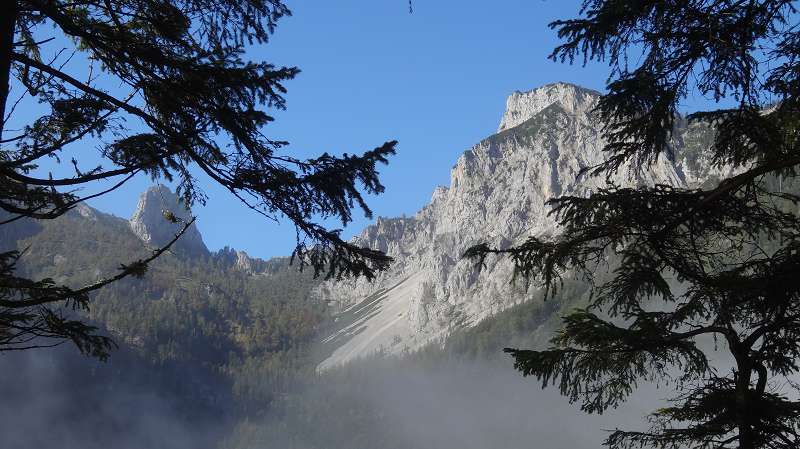 Foto: Datzi / Wandertour / Rundtour über das Weittal zum Hochwart (Biwak) - Abstieg über die Hochalm und Stadurzrinne (Antengraben) / 01.10.2014 21:03:04