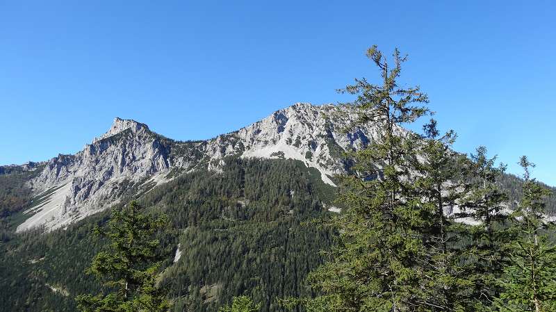 Foto: Datzi / Wandertour / Rundtour über das Weittal zum Hochwart (Biwak) - Abstieg über die Hochalm und Stadurzrinne (Antengraben) / Schönberg und Riegerin / 01.10.2014 21:03:52
