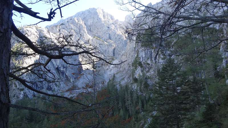 Foto: Datzi / Wandertour / Rundtour über das Weittal zum Hochwart (Biwak) - Abstieg über die Hochalm und Stadurzrinne (Antengraben) / 01.10.2014 21:04:31