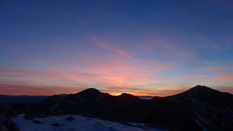 Foto: Datzi / Wandertour / Rundtour über das Weittal zum Hochwart (Biwak) - Abstieg über die Hochalm und Stadurzrinne (Antengraben) / Der Sonnenaufgang über den Hochschwabgipfel / 01.10.2014 21:07:12