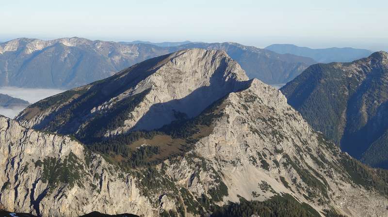 Foto: Datzi / Wandertour / Rundtour über das Weittal zum Hochwart (Biwak) - Abstieg über die Hochalm und Stadurzrinne (Antengraben) / Die Riegerin war vor kurzen erst mein Ziel / 01.10.2014 21:08:04
