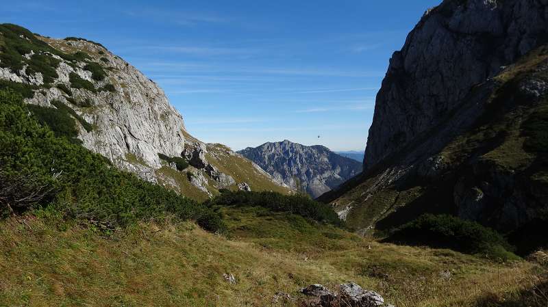 Foto: Datzi / Wandertour / Rundtour über das Weittal zum Hochwart (Biwak) - Abstieg über die Hochalm und Stadurzrinne (Antengraben) / Blick zum Abstieg / 01.10.2014 21:09:33