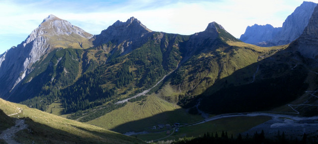 Foto: Wolfgang Lauschensky / Wandertour / Gumpenspitze und Gamsjoch aus dem Laliderertal / Gamsjoch, Gumpenspitze und Teufelskopf von der Falkenhütte / 21.10.2014 18:49:39