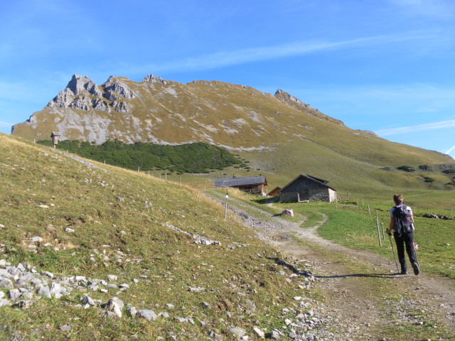 Foto: Wolfgang Lauschensky / Wandertour / Gumpenspitze und Gamsjoch aus dem Laliderertal / Lalidersalm Hochleger und Gumpenspitze / 21.10.2014 18:45:24