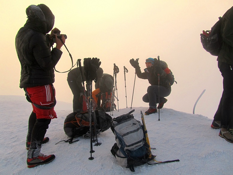 Foto: Andreas Koller / Wandertour / Ararat (5137m) / Der Gipfel des Ararat ist erreicht: 5137m / 23.10.2014 02:02:36