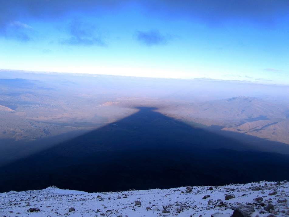 Foto: Andreas Koller / Wandertour / Ararat (5137m) / 23.10.2014 01:57:57