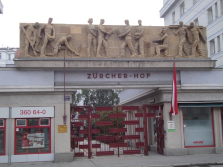 Foto: Wolfgang Dröthandl / Wandertour / Wiener Bezirks - Kulturwanderweg 10: Favoriten / Laxenburger Straße 49-51 / 30.10.2014 23:17:20