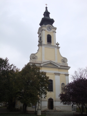 Foto: Wolfgang Dröthandl / Wandertour / Wiener Bezirks - Kulturwanderweg 10: Favoriten / Pfarrkirche Oberlaa zum Hl. Ägydius / 30.10.2014 23:07:45