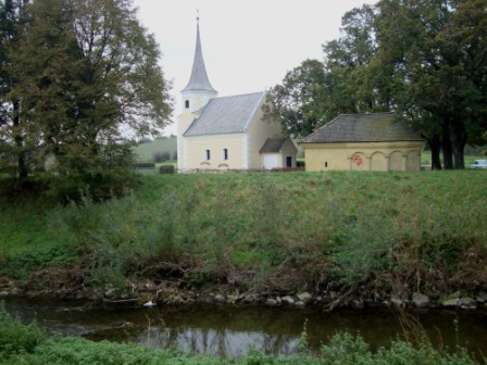 Foto: Wolfgang Dröthandl / Wandertour / Wiener Bezirks - Kulturwanderweg 10: Favoriten / St. Johannes der Täufer in der Klederinger Straße / 30.10.2014 23:06:50