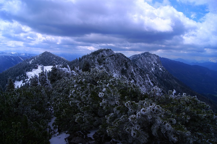 Foto: Andreas Koller / Wandertour / Gippel und Gippelmauer von Süden (1669m) / 24.11.2014 01:31:25