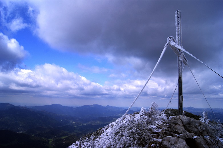 Foto: Andreas Koller / Wandertour / Gippel und Gippelmauer von Süden (1669m) / 24.11.2014 01:29:30