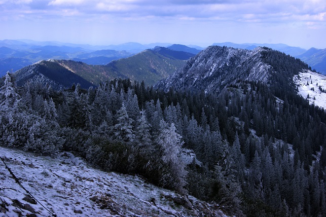 Foto: Andreas Koller / Wandertour / Gippel und Gippelmauer von Süden (1669m) / 24.11.2014 01:28:28