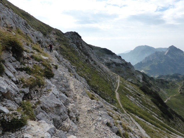 Foto: Manfred Karl / Wandertour / Cima Carega über den Sentiero del Fumante / Die obere und untere Verbindungsweg / 11.12.2014 20:22:52