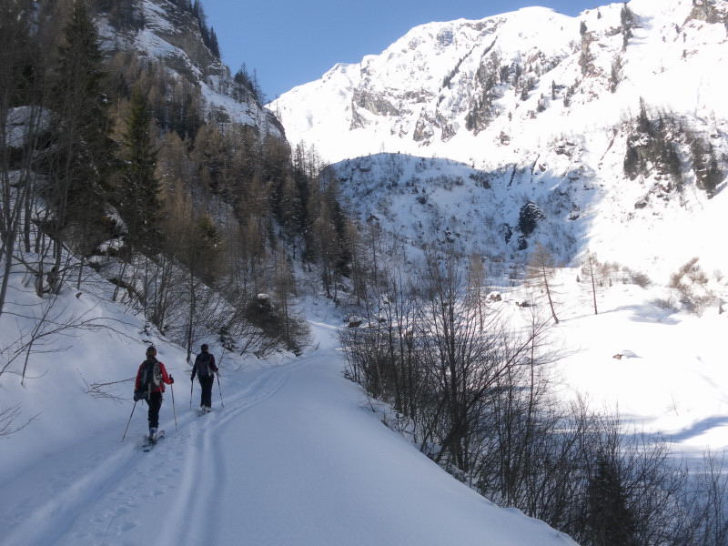 Foto: Wolfgang Lauschensky / Skitour / Frauenkogel 2424m Nordanstieg / Talschluss des Bachergrabens / 20.03.2015 12:47:33