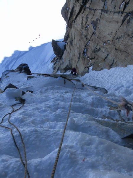 Foto: Wolfgang Lauschensky / Skitour / Dufourspitze 4634m / Abstieg im Couloir / 27.04.2015 13:09:46