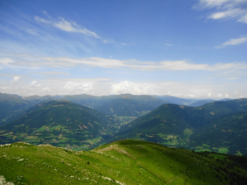 Foto: Günter Siegl / Wandertour / Mirnock über Palnock / Rödresnock und Falkert in Bildmitte / 24.07.2016 20:08:22