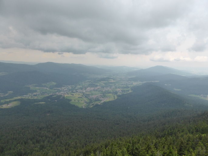 Foto: Manfred Karl / Wandertour / Großer und Kleiner Osser / Blick Richtung Lam / 15.08.2015 17:37:24