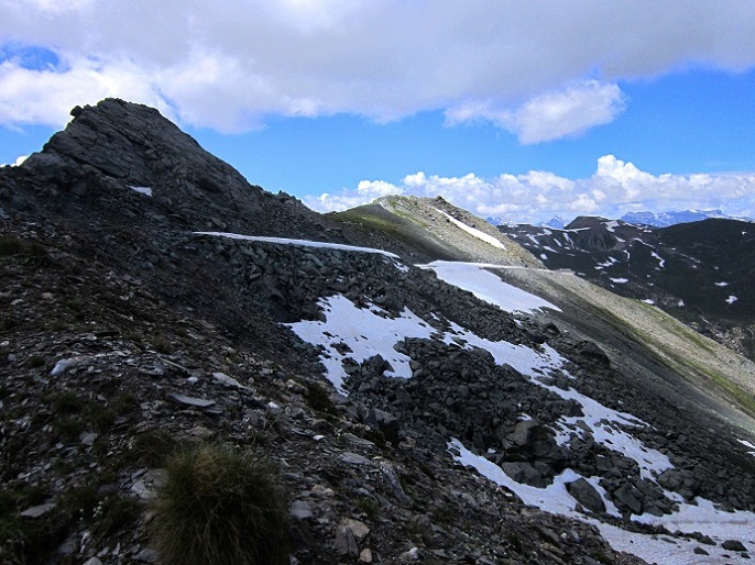 Foto: Andreas Koller / Wandertour / Naturwanderung am Piz Martegnas (2681m) / Gut erkennbar ist hier der höchste Punkt des Piz Martegnas / 30.07.2015 23:34:08