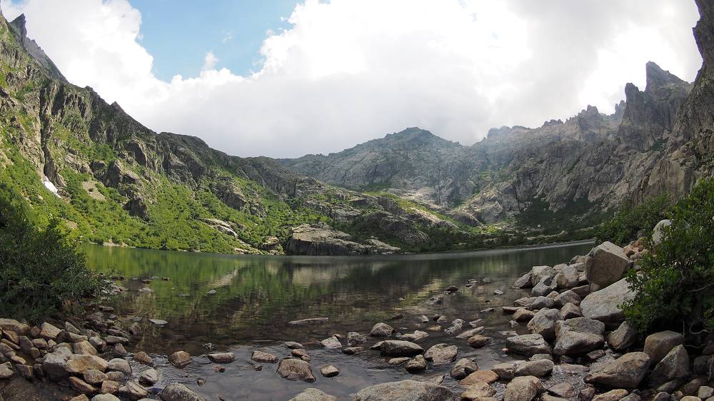 Foto: Datzi / Wandertour / In 17 Tage Korsika entdecken (Tour 1) Rundtour über Lac de Melo und Lac de Capitello zum Punta Alle Porta - über dem Lavu Bellebone zum Monte Rotondo / Lac de Melo / 31.07.2015 20:01:30