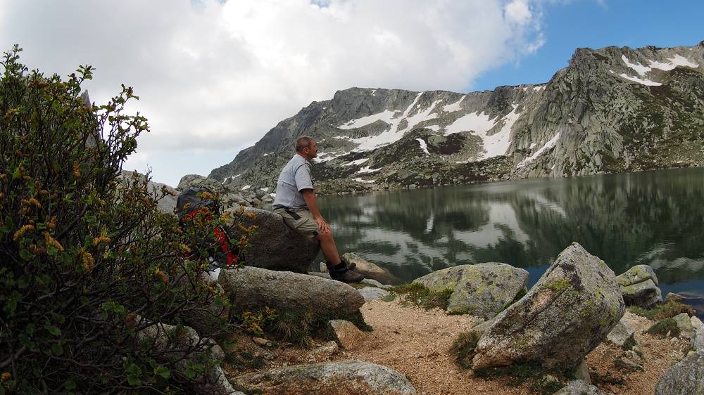 Foto: Datzi / Wandertour / In 17 Tage Korsika entdecken (Tour 2) Rundtour auf den Monte Renoso und Monte Torto / Monte Renoso mit See / 01.08.2015 13:32:25