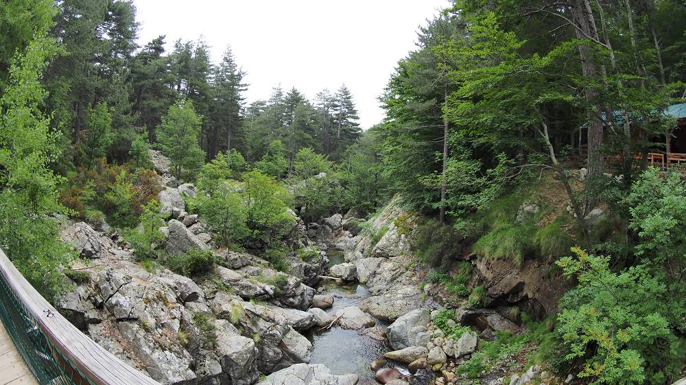 Foto: Datzi / Wandertour / In 17 Tage Korsika entdecken (Tour 4) Rundtour über den Monte D Oro (2389m) / Der Abstieg entlang des GR20 Weges zurück zum Parkplatz / 03.08.2015 19:05:21