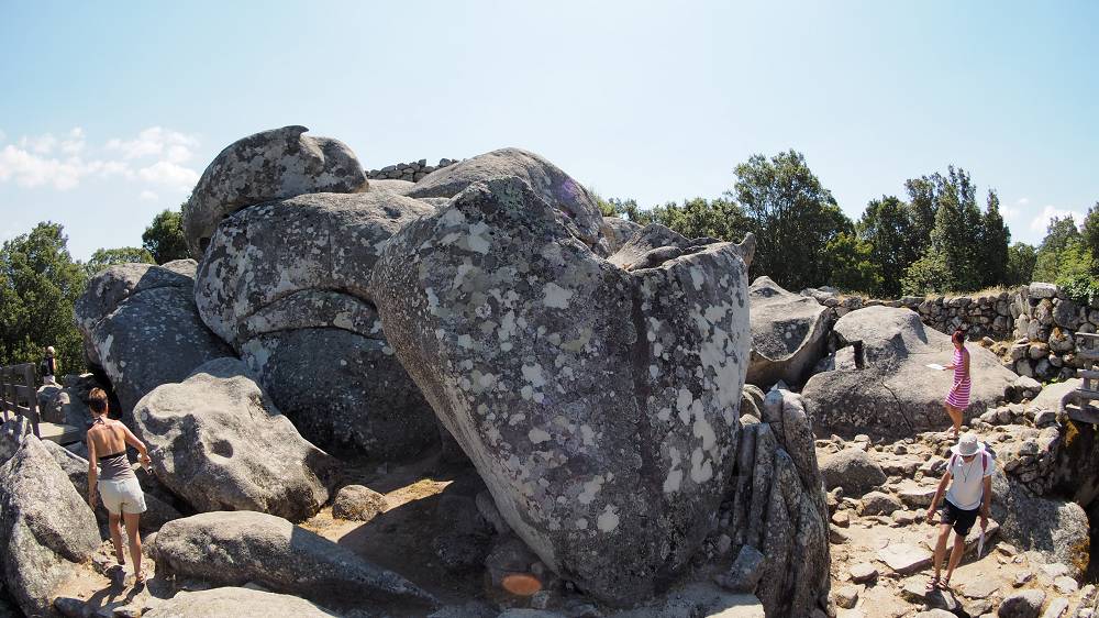 Foto: Datzi / Wandertour / Zum Wasserfall Piscia Du Gallu / Ausgrabungsstätte Cucuruzzu et de Capulla (als zusätzlich Unternehmung am Tag möglich) / 16.08.2015 09:11:28