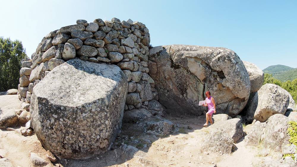 Foto: Datzi / Wandertour / Zum Wasserfall Piscia Du Gallu / Ausgrabungsstätte Cucuruzzu et de Capulla (als zusätzlich Unternehmung am Tag möglich) / 16.08.2015 09:12:39