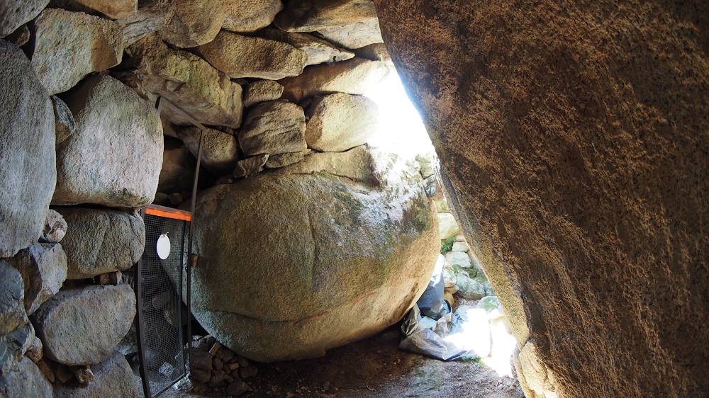 Foto: Datzi / Wandertour / Zum Wasserfall Piscia Du Gallu / Ausgrabungsstätte Cucuruzzu et de Capulla (als zusätzlich Unternehmung am Tag möglich) / 16.08.2015 09:11:59